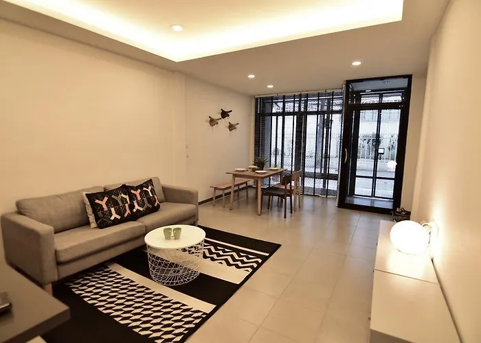 Moonhouse28 Entire House Near Sukhumvit